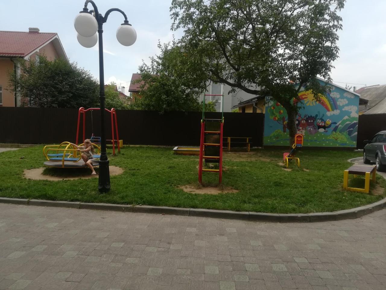 Appartamento Zlata De Luxe Ivano-Frankivsk Esterno foto